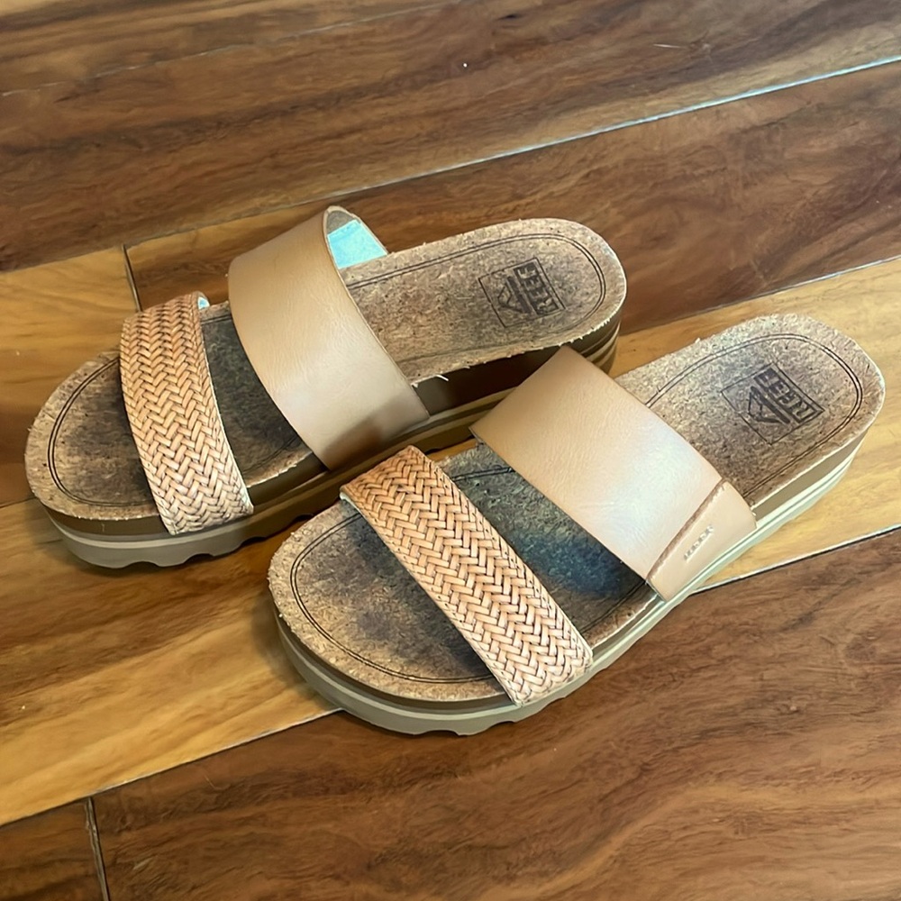 Reef platform leather sandal sz 6